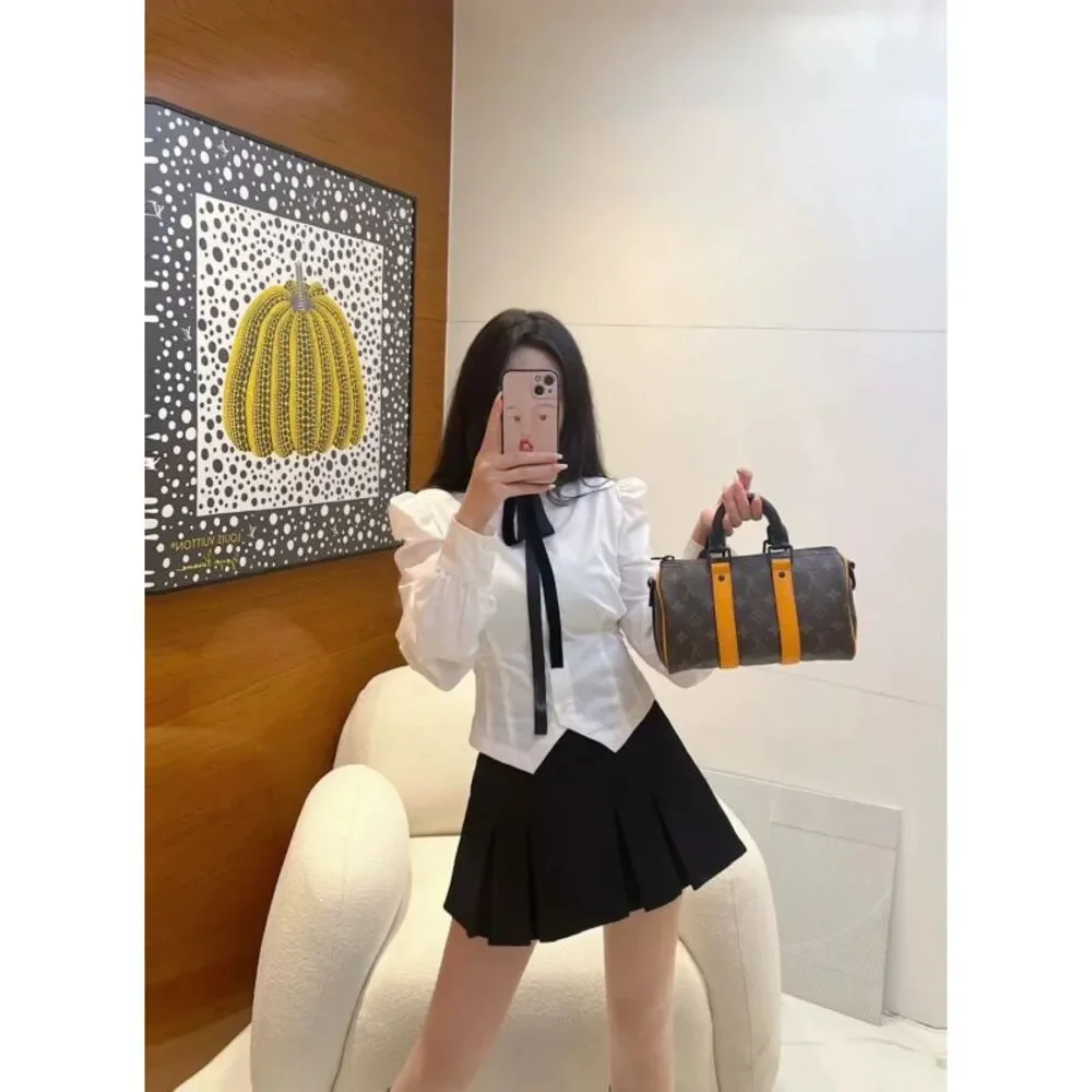Louis Vuitton Women Pre-Loved Bag Very Good Condition